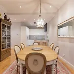Amplio Y Elegante En Casco Viejo Con Parking Appartement *