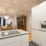 Appartement Amplio Y Elegante En Casco Viejo Con Parking