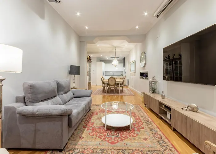 Amplio Y Elegante En Casco Viejo Con Parking Apartament *