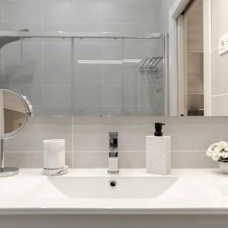 Amplio Y Elegante En Casco Viejo Con Parking Apartamento Bilbau