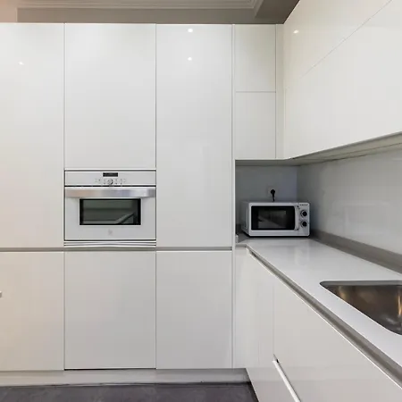 Amplio Y Elegante En Casco Viejo Con Parking Bilbao