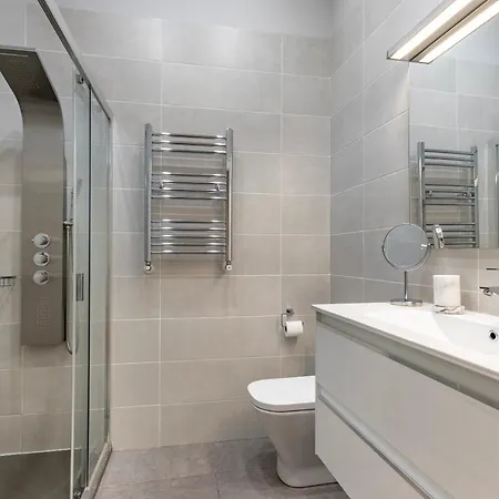 Amplio Y Elegante En Casco Viejo Con Parking Apartmán *